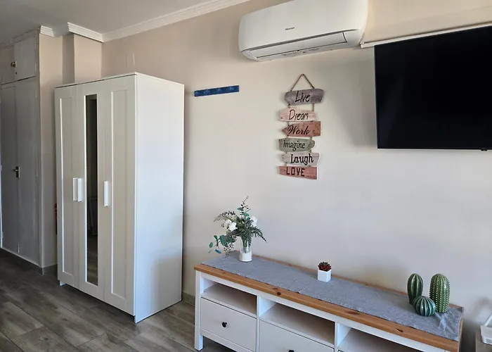 Bonito Estudio Con Vistas, Centro Torremolinos